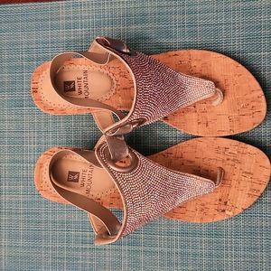 White Mountain All Done size 6 rhinestone sandals New